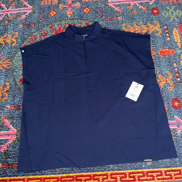 Jaanuu scrub top - Picture 4 of 6